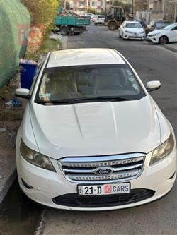 Ford Taurus